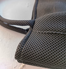 Cargar imagen en el visor de la galería, GyGy - Negro