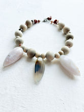 Cargar imagen en el visor de la galería, White