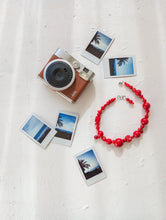Cargar imagen en el visor de la galería, Reír en rojo
