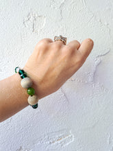 Cargar imagen en el visor de la galería, verde y plata
