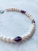 Cargar imagen en el visor de la galería, Perlas y violetas
